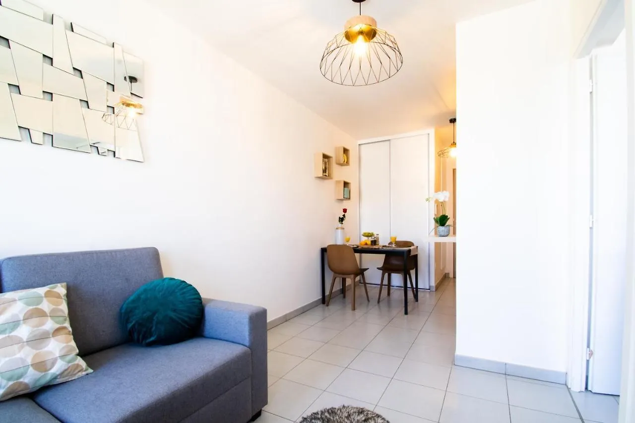 Appartement °Le métropole° Check in H24/wifi à Lyon